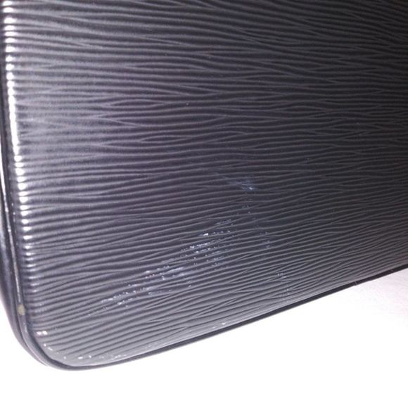 Louis Vuitton Alma Epi Black Satchel - Picture 9 of 16